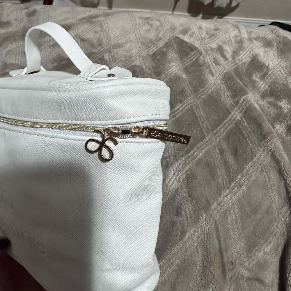Arbonne White Cosmetic Bag with Gold Accents - Picture 2 of 2